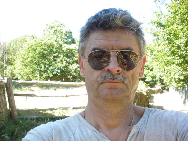 Владимир Бавза