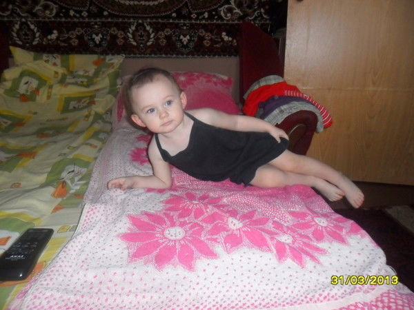 Алена Величко