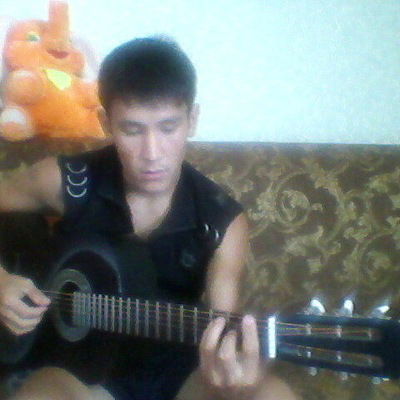 Артём Альгужин