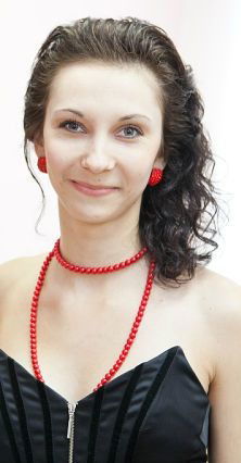 Алена Апанасик