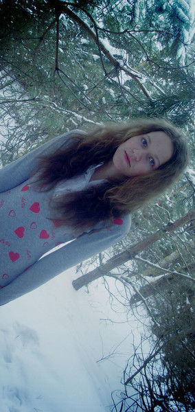 Анжеличка *)