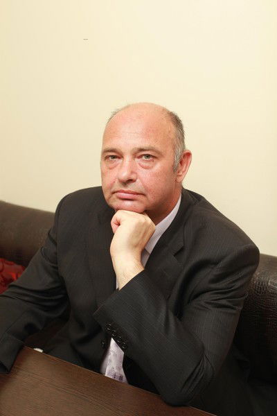 Андрей Попов