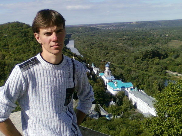 Денис Фесаченко