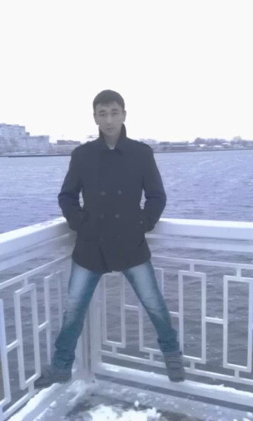 Улугбек Ахраров