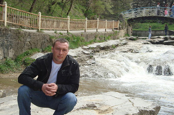 Влад Старков