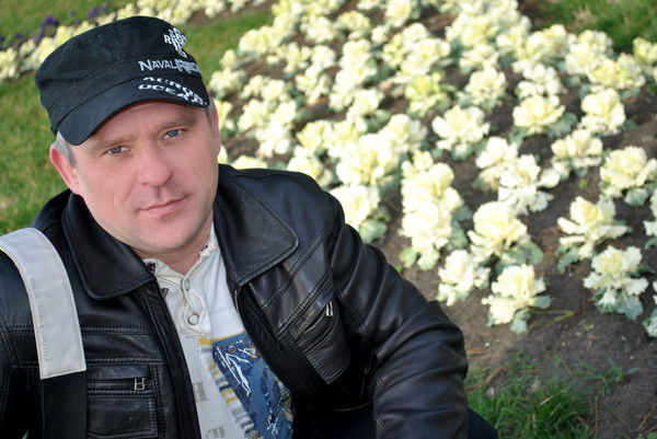 Андрей Това