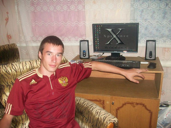 Антон Кузнецов