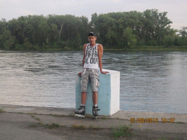 Сергей Олейник