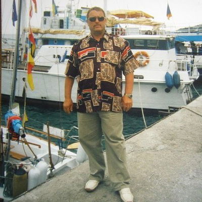 Юрий Шустов