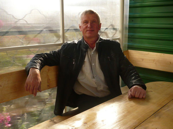 Павел Азовцев