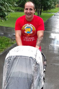 Артём Новохатний