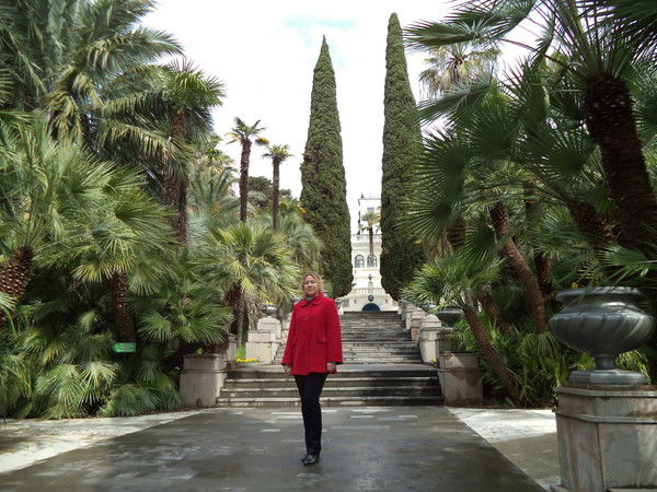 Анна Варавина