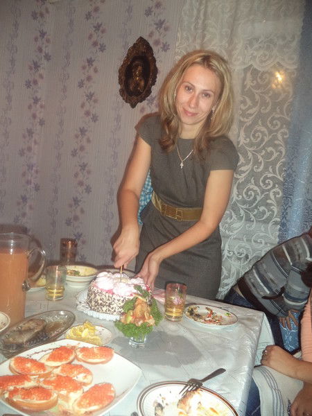 Аня Катющик