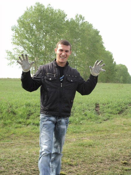 Александр Белозерцев