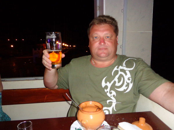 Александр Пустовалов