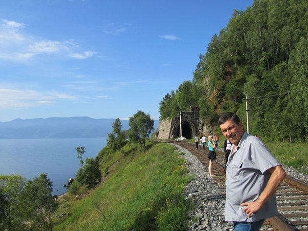 Валерий Сахаров