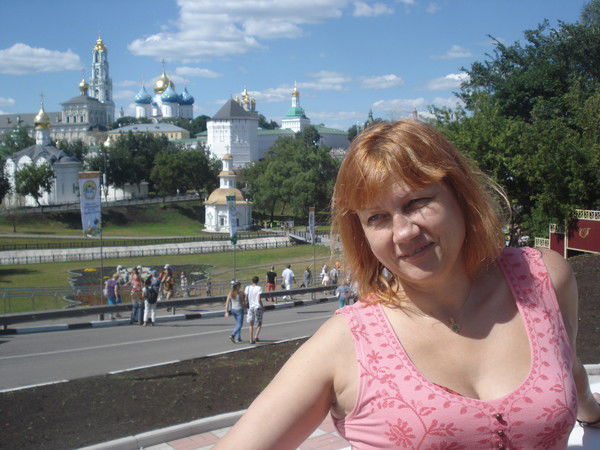 Лорета Мавлянова