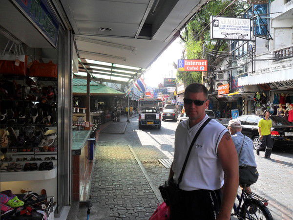 Олег Гладнев