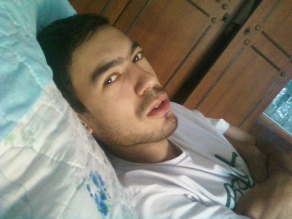 Достойный Парень