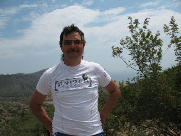 Анатолий Зотов