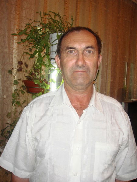 Александр Плахотников