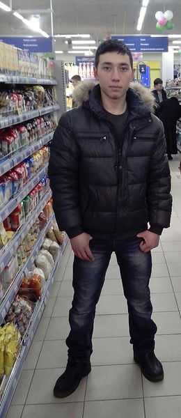 Акмал Суюнов