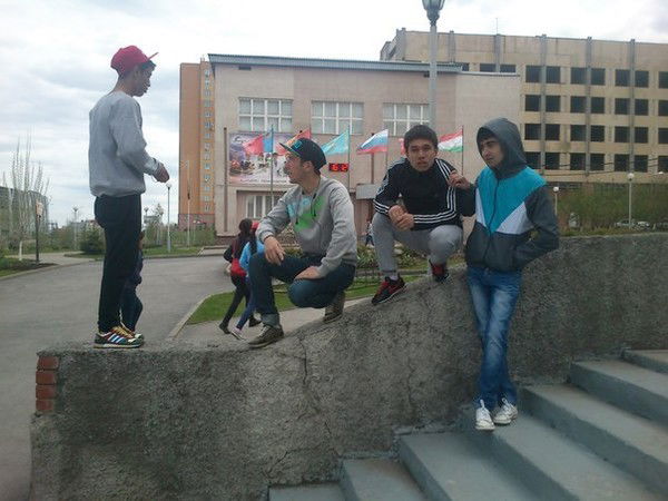 Хушбахт Устобоев