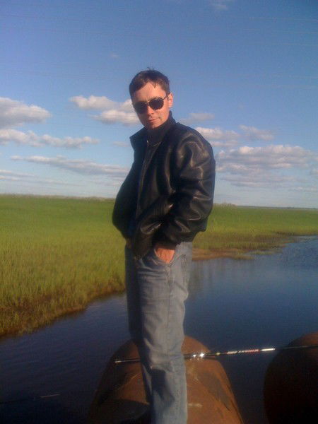 Александр Волгин