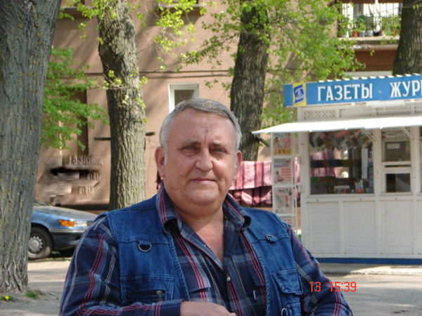 Александр Грибков