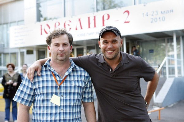 Константин Мельников