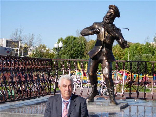 Александр Абрамов