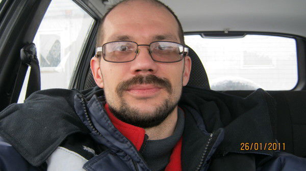 Василий Карелин