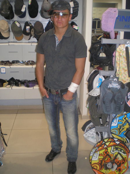 Слава Калугин