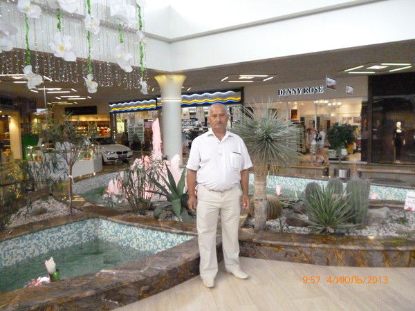 Равшан Истамов