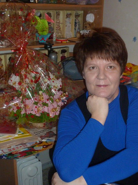 Елена Суркова