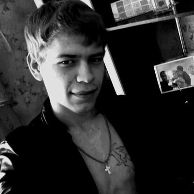 Максим Белый