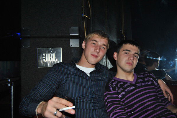 Денис Власов