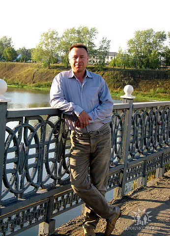 Анатолий Романов