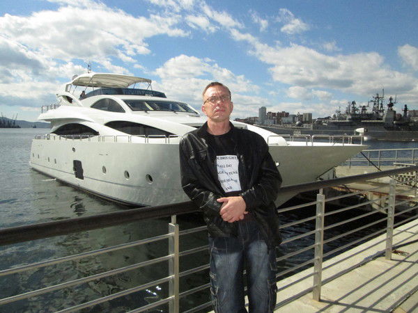 Игорь Гребенников