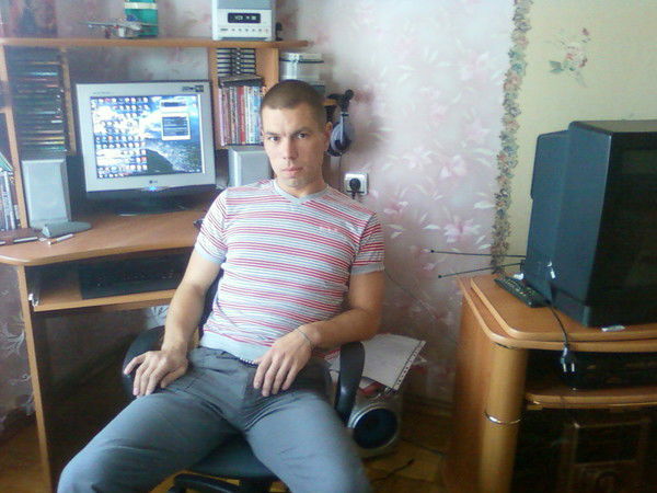 Максим Назаркин