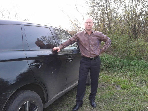 Олег Абусов