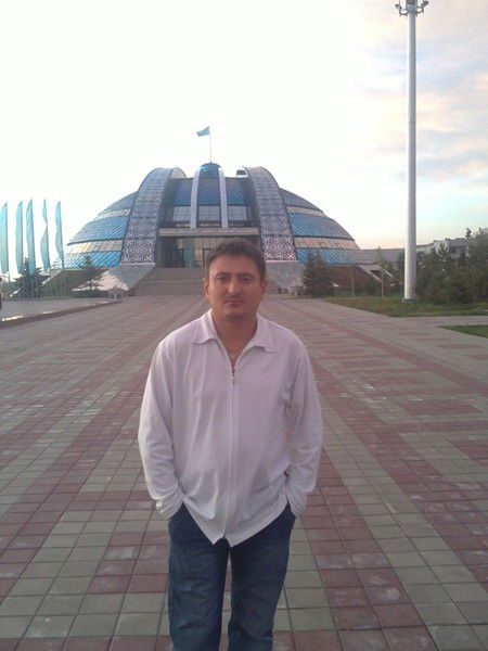 Эльмурат Холмирзаев