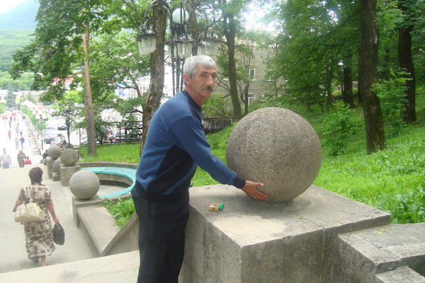 Борис Темерезов