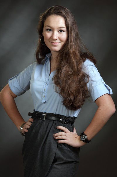 Аня Знатнова