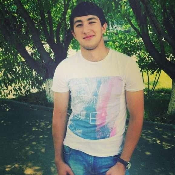 Женис Ахметов