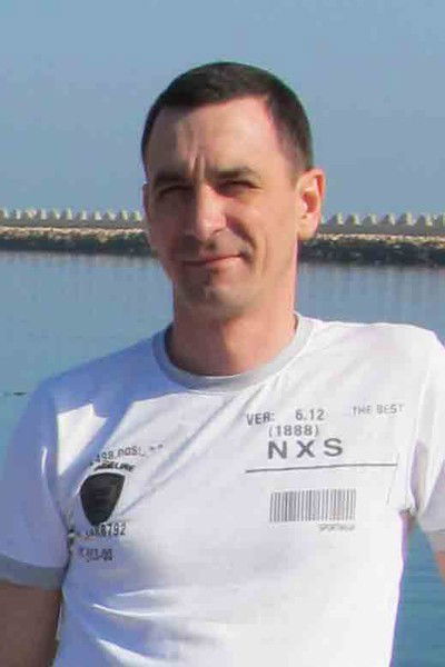 Владимир Леонтьев