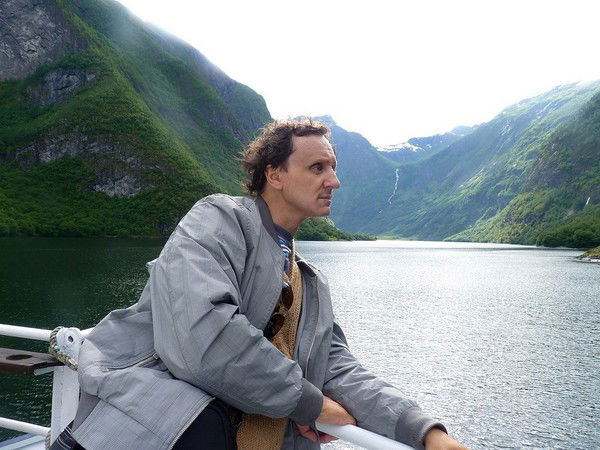 Константин Деянов