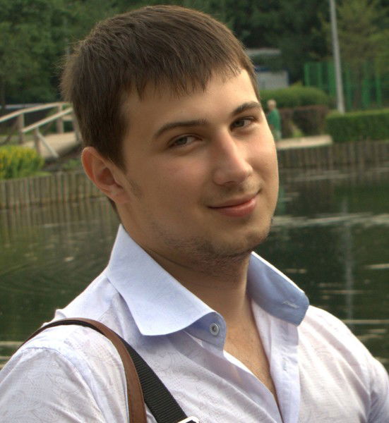 Максим Иванов