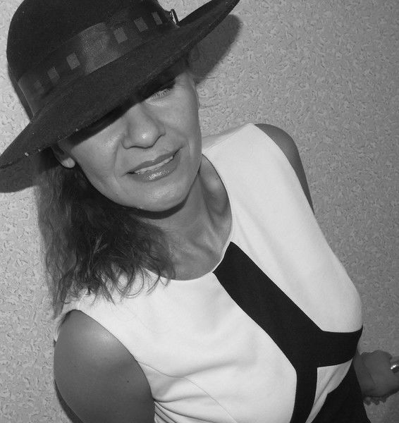 Елена Котова