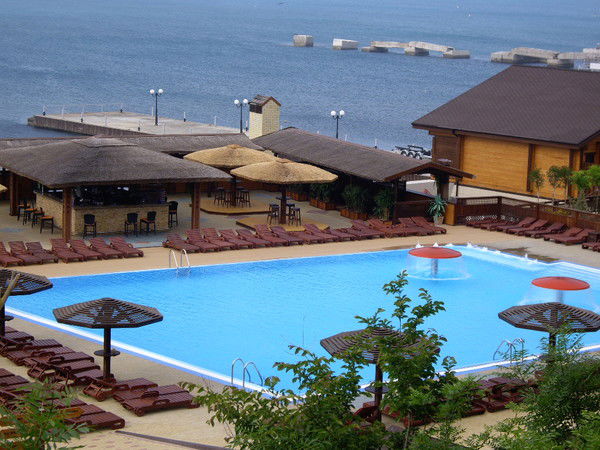 Александр Безин